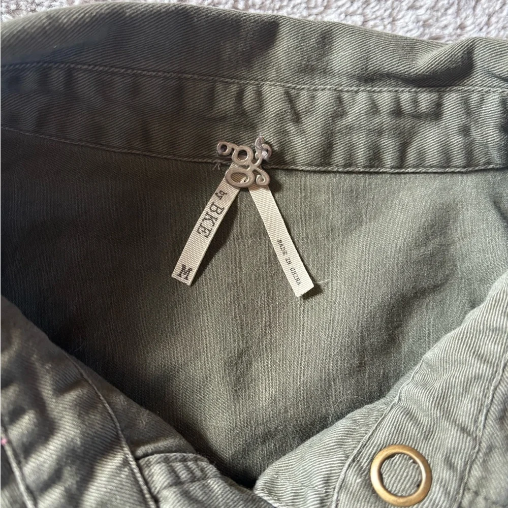 BKE Olive Green Utility Jacket Military Style Zip Pocket Snap Front Medium